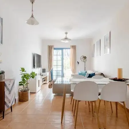 Pequeno Refugio 圣米格尔德阿沃纳